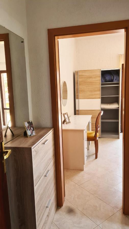 Apartman Kos Rosini ภายนอก รูปภาพ